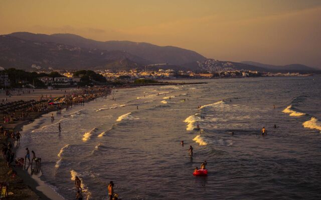 Kione Playa Romana