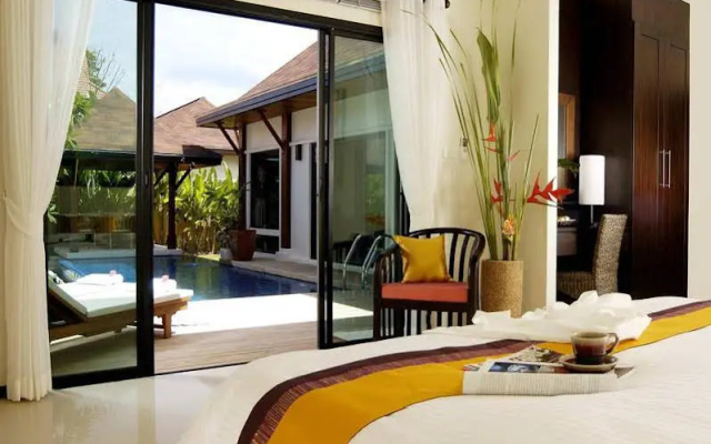 Two Villas Holiday Oriental Style Nai Harn Beach