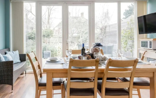 Sunnybank House in North Epsom