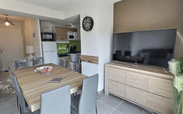 Luxurious Maisonette With Washing Machine Near Valras-plage