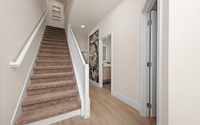 Cozy 3bd 3bath @HiddenForest with pool