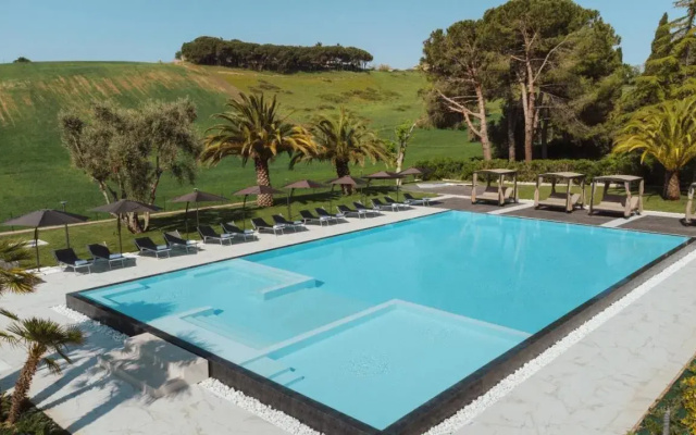 Pietra Bianca Hotel