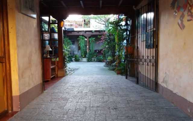 Hotel Dionisio Inn