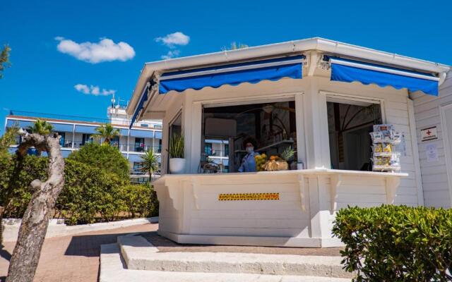 Ticho's Greenblu Hotel