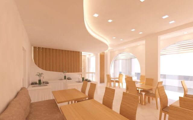 Deluxe Hotel Santorini