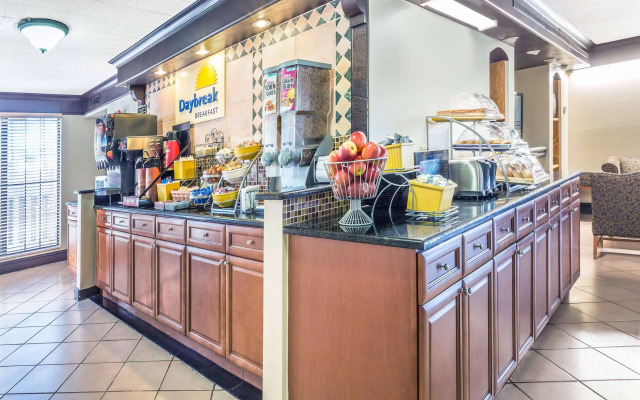 Econo Lodge Richmond-North Chesterfield