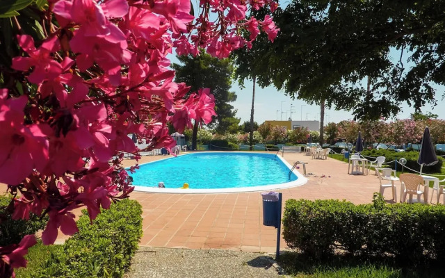 Villetta Relax with pool in residence