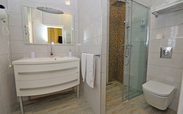 Nirvana Luxury Rooms