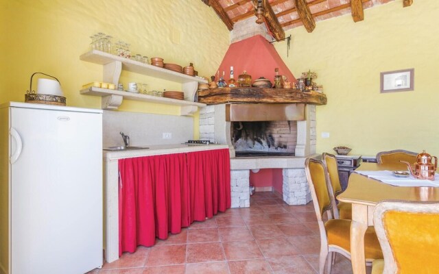 Beautiful Home in Buje With Wifi and 4 Bedrooms