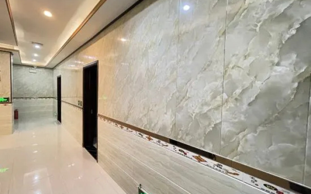 Longshan Marriott Hotel