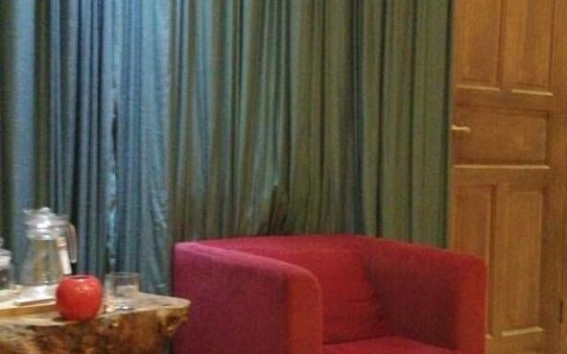 Yiya Boutique Inn