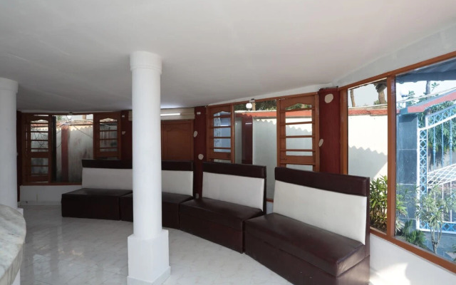 OYO 16977 Megha Resort