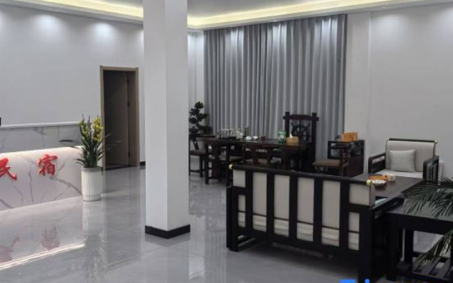 Jinglu Homestay