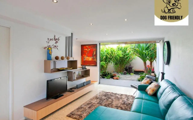 Unit 2 Alamode 27 Noosa Parade