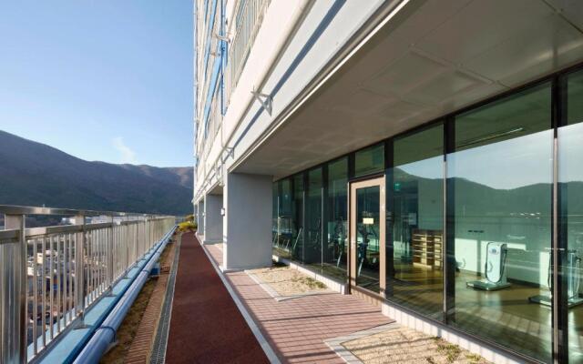Leeinstay Hotel