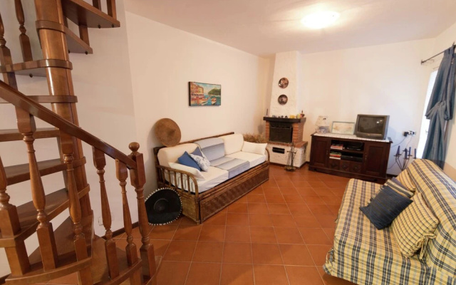 Cosy Holiday Home in Stellanello With Garden