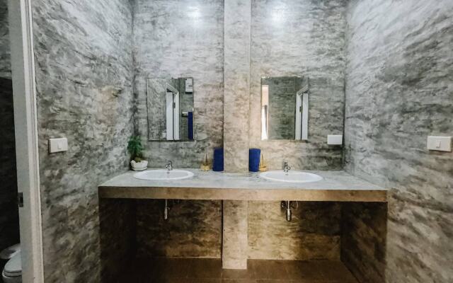 Bansabai pool  Villa (Local Tour)