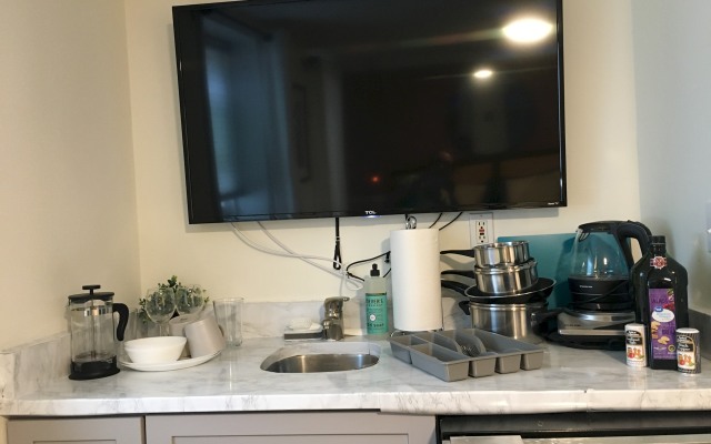 Cozy Studio with Great Wifi!