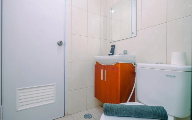 Modern 2BR Apartment for 4 Pax at Springlake Summarecon