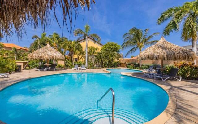 Amazing 4br3 5BA Villa w Private Pool Goldcoast