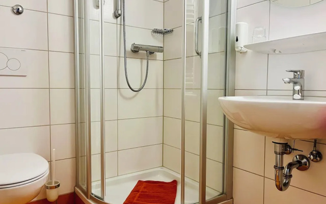 Apart Hotel Goldener Hahn Baiersbronn, Ferienwohnungen | Frühstück, Sauna & Indoorpool