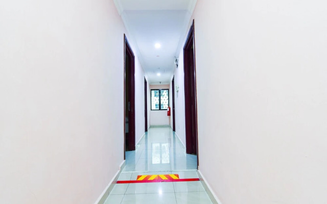 OYO 90562 J Hotel PJ