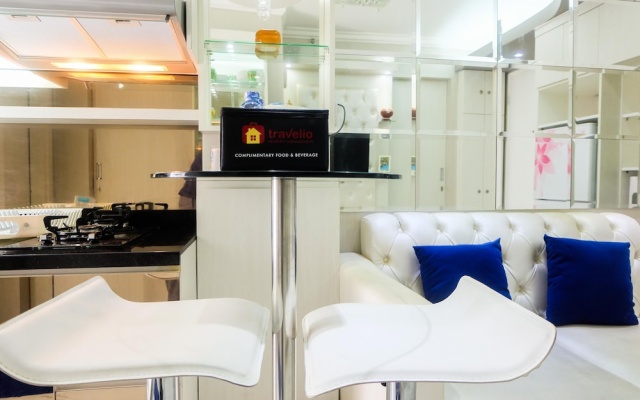 Posh 2BR Apartment at Bassura City near Shopping Mall – Guest Rooms – Jakarta