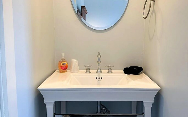 The General Stanton Inn