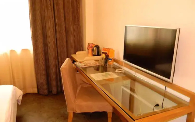 Binjiang Hotel