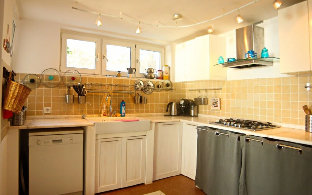 Villa Hazel by Villatatilin