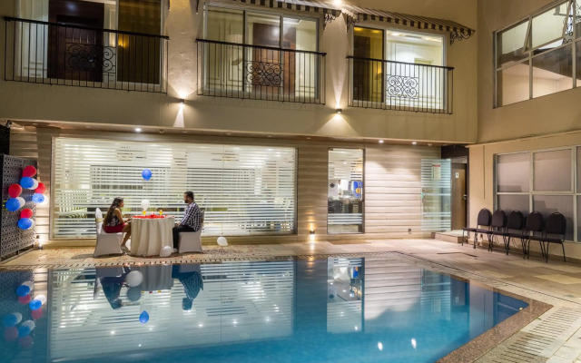 Vacanza Grand Inn