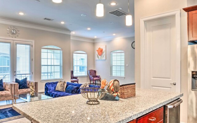 Pet-friendly Houston Townhome, 6 Mi to Dtwn!