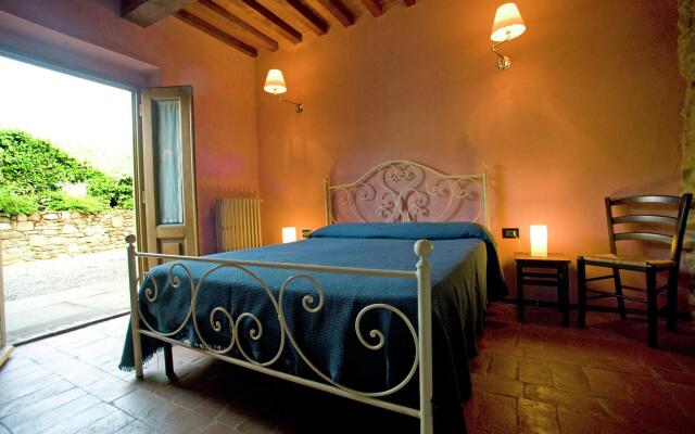 Beautiful Pool Villa in Tuscany