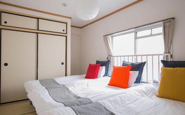 Hakata Apartment 8B