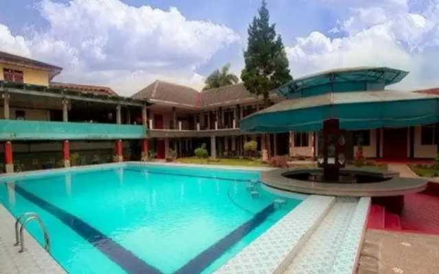 OYO 90114 New Cipayung Asri Hotel