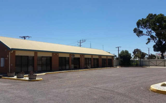 Ceduna East West Motel