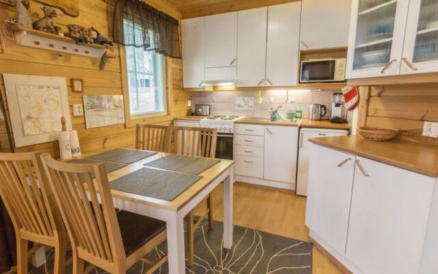 Holiday Home Komsikko b