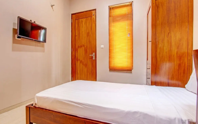 OYO Life 93497 Griya Kost Rr