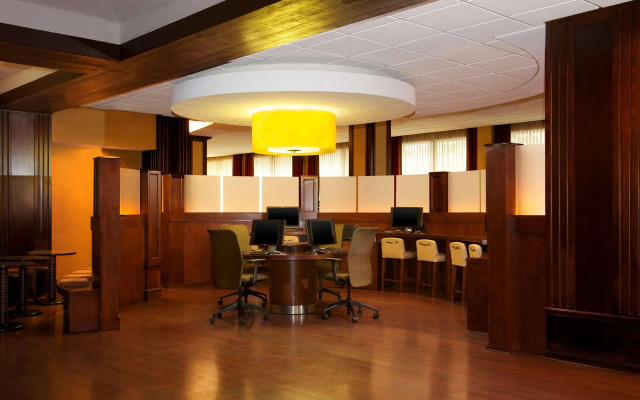 Sheraton Indianapolis City Centre Hotel