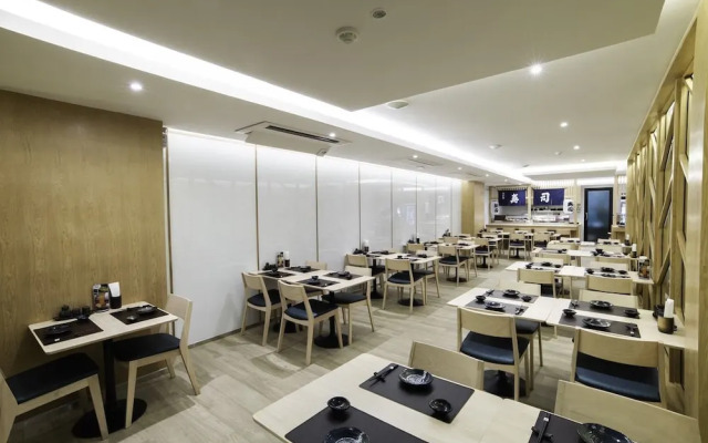 Artino Hotel (SHA Extra Plus)