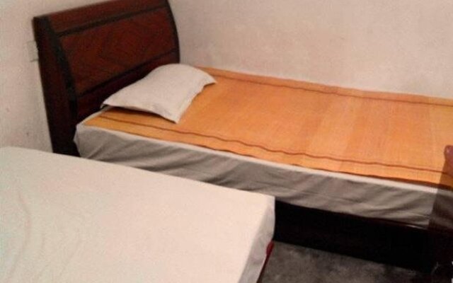 Hongqiao Hotel