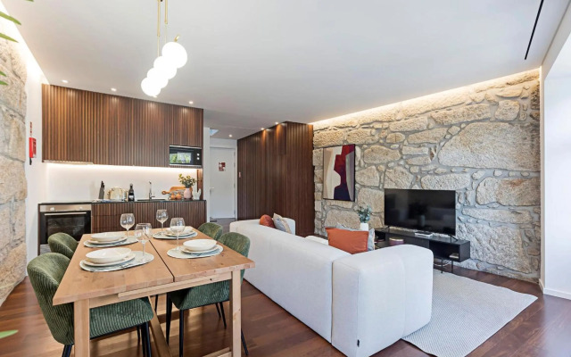 Wonderful 2BR Duplex Near River by LovelyStay