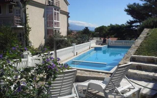 Apartments Happy Island Rab