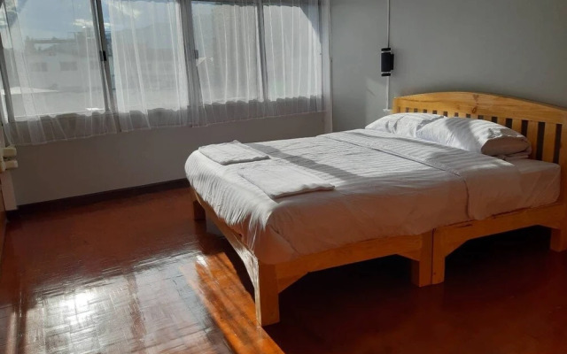 Nuengthong hostel