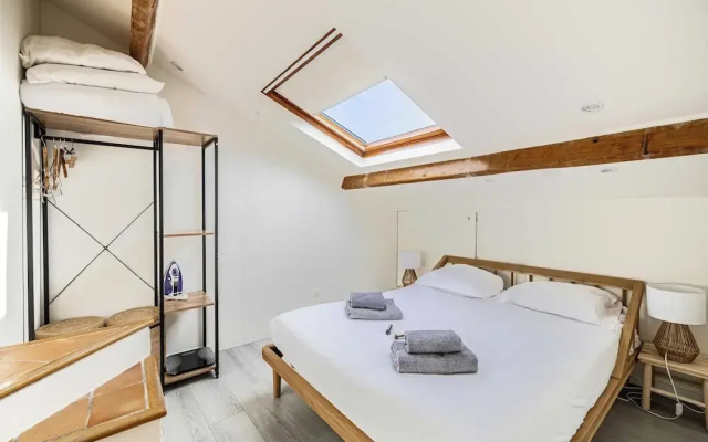 Charming Apartment Heart of Suquet