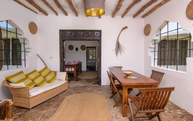 HUHURU House