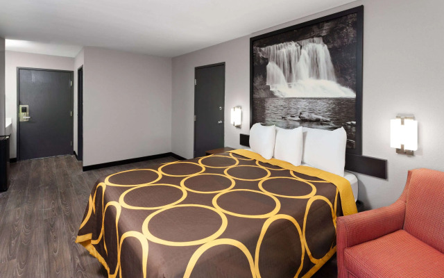 Super 8 by Wyndham Olney