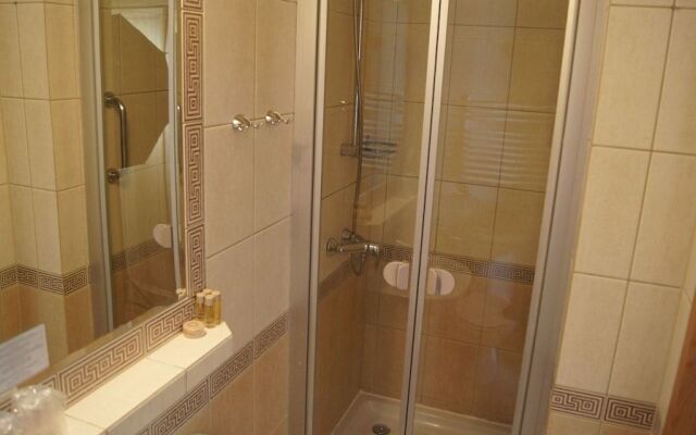 Villa Hoff Wellness & SPA Hotel