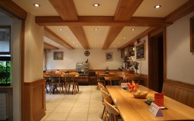 Gasthaus Pension zum Turm