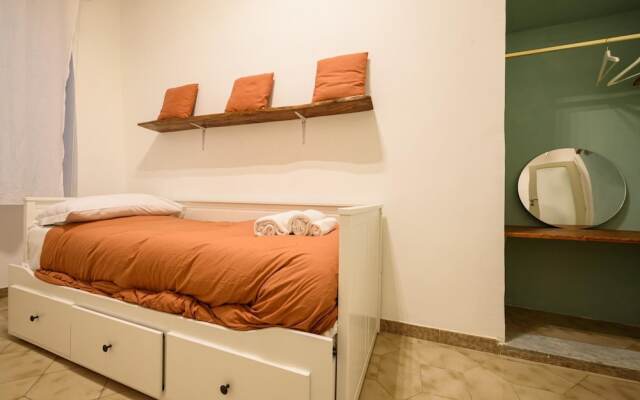 Via San Giovanni in Porta 34